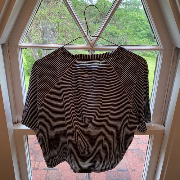 4/6 Lululemon BUNDLE  sweaters, tank top, shirts, sweater dress - Picture 7 of 11